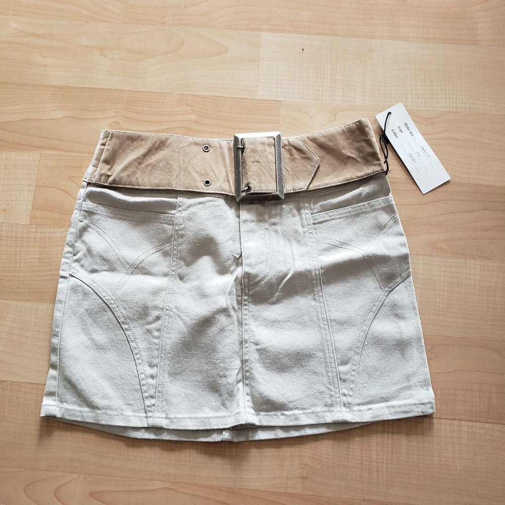 NWT Revolt Jeans Co Khaki Skirt size 9/10 w/ faux brown belt. Front pocket skirt
